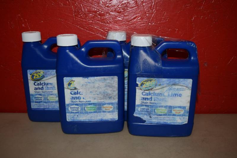 lot 16 image: 4 Quarts Zep Calcium Lime and Rust Stain Remover