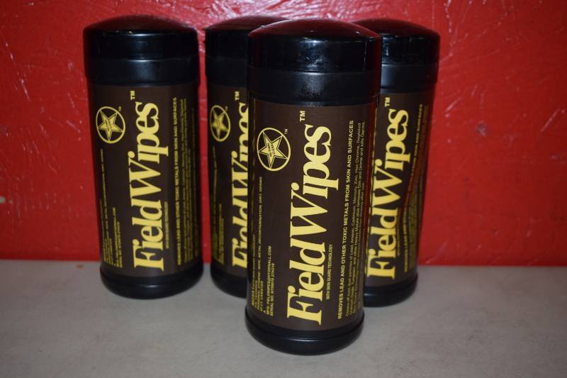 lot 21 image: 4 Packages Field Wipes