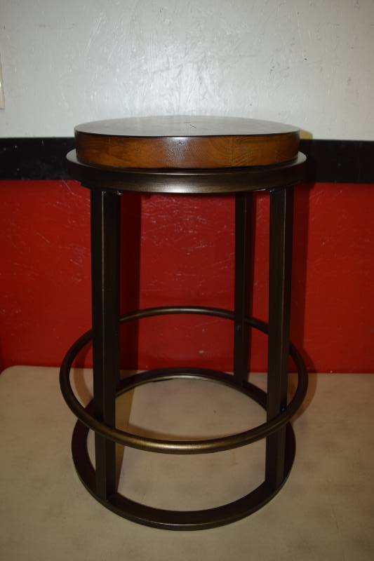 lot 169 image: Barstool