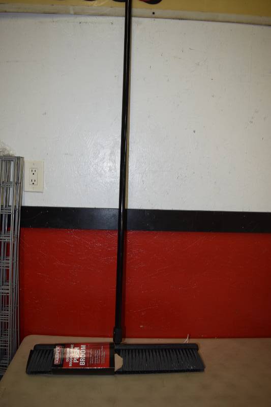 lot 170 image: Harper Outdoor Rough Surface Push Broom