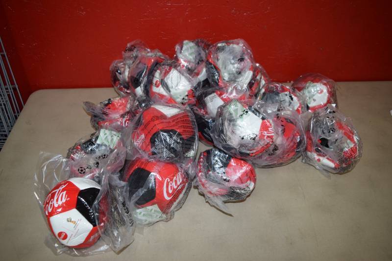lot 67 image: 25 Coca-Cola World Cup Soccer Balls