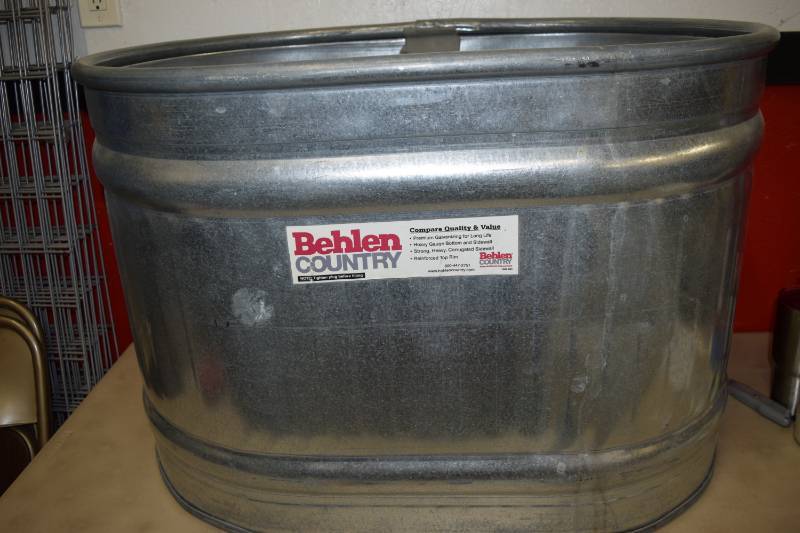 lot 192 image: Behlen Country Stock Tank