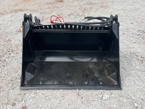 lot 1491 image: Unused Mini Skid Steer 4 in 1 Bucket