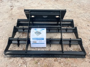 lot 1493 image: Unused Mini Skid Steer Land Leveler