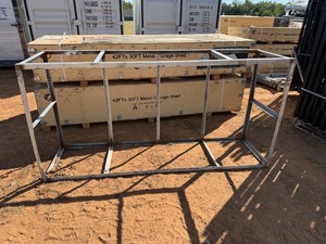 lot 1362 image: 1 metal shelf