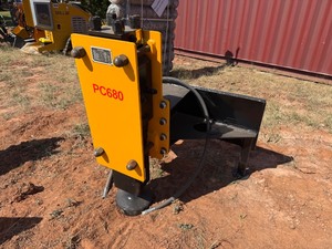 lot 1314 image: Unused 2025 PC680 Hydraulic Skid Steer Post Driver for full size Skid Steer