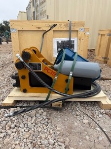 lot 1284 image: Unused 2025 PC350 Hydraulic Breaking Hammer with 25mm pins for up to a 1 ton excavator