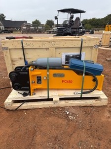 lot 1303 image: Unused 2025 PC450 Hydraulic Breaking Hammer with 30mm pins for up to a 2 ton excavator- Larger than the PC400