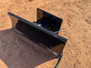 lot 1488 image: Unused Mini Skid Steer Dozer Blade