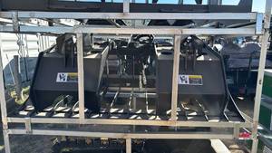 lot 10587 image: Unused 72���� Hydraulic Rock Grapple Bucket ��