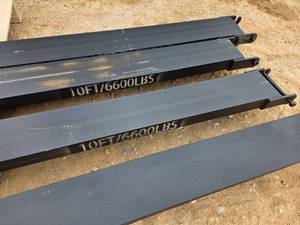 lot 10612 image: Forklift Extension Forks 10ft 6600LBS (One Pair)