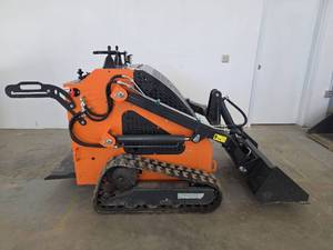 lot 10078 image: Landhero Mini Skid Steer Loader LDH-T450