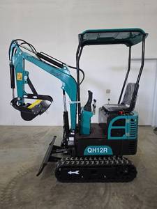 lot 10289 image: CFG QH12R Mini Excavator