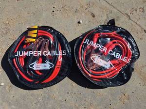 lot 10365 image: Heavy Duty 200 AMP Jumper Cables - 13ft Length Quantity 4 Cables