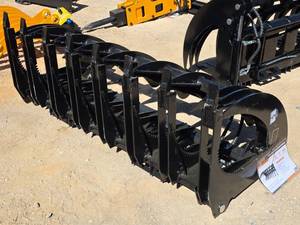 lot 10393 image: GIYI 72-inch Skid Steer Curved Wood Grabber