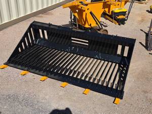 lot 10395 image: Skid Steer Rock Bucket PB66