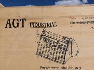 lot 10539 image: AGT Industrial M-BKM Mini Skid Steer Bucket Mixer