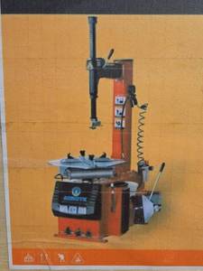 lot 10552 image: AGROTK ATK-TC24 Professional Tire Changer Machine