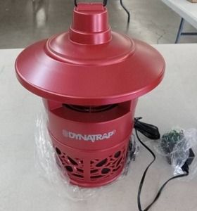 lot 57440 image: DynaTrap XL Insect Trap - Red - Retail $129