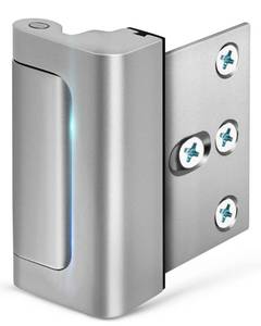 lot 2439 image: EverPlus Home Security Door Lock for Kids Safety, Childproof Door Reinforcement Lock for Front Door Withstand 800 lbs for Inside Swinging Door, Upgraded Metal Child Safety Door Latch Lock Defend Home - Retail $12