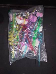 lot 6498 image: Hello Kitty straws approximately 20