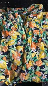 lot 10270 image: Old Navy XXL Button Up - Citrus