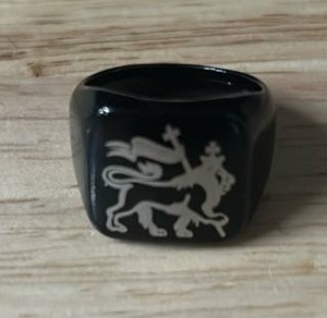 lot 10274 image: Lion of Judah Emblem Ring, Black