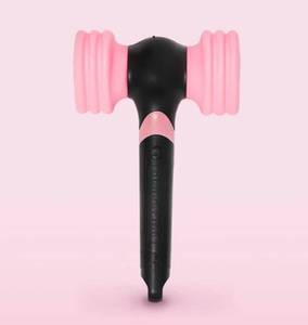 lot 15703 image: BLACKPINK Official Light Stick ver.2 - Retail $35