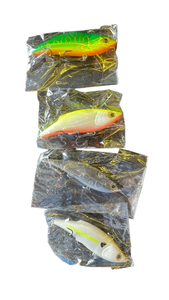 lot 16137 image: Sougayilang Fishing Lure Collection Set of 4 - Retail $15