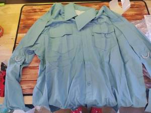 lot 4458 image: Light Blue Button-up sun protection fishing shirt M - Retail $25