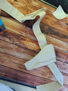 lot 4462 image: Tan Leather Belt with gun holster  - Retail $15