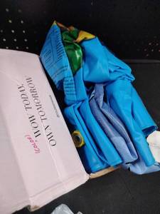 lot 5645 image: Kids Splash Play Mat and Sprinkler Pad - Retail $15
