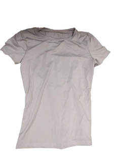 lot 6008 image: Womanfts and t-shirt size Medium - and