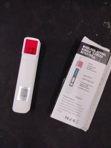 lot 6363 image: Wireless Signal Hidden Camera Detector - Retail $35
