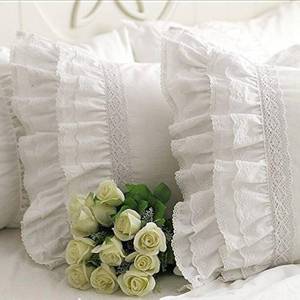 lot 2141 image: One Piece Shabby Vintage White Embroidery Lace Ruffle Matching Pillowcase 1122 (Standard 20x30in) - Retail $20in