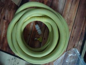lot 3404 image: HANSUM Mini Split Drain Hose Air Conditioner Parts and Accessories Pipe Water Tube Pump Universal Line Set Cover for AC Drainage Hvac Extender Outside (25FT) - Retail $16