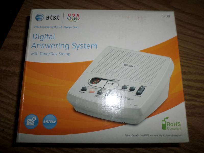 lot 2924 image: AT&T 1739 Corded Digital Answering System, White