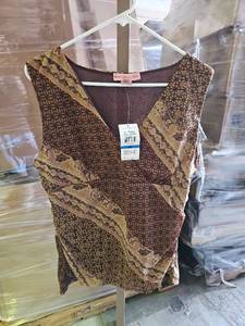 lot 555 image: Bandolino Brown Geometric Print Sleeveless Top