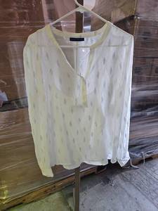 lot 561 image: Simply Styled White Metallic Pattern Blouse