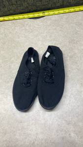 lot 1090 image: Classic Black Canvas Sneakers