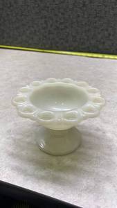 lot 1091 image: Vintage Milk Glass Pedestal Bowl with Lace Edge