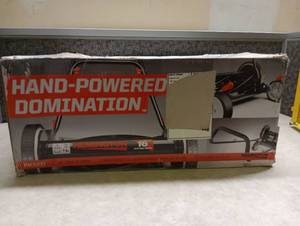 lot 17 image: Remington RM3000 16-Inch Reel Push Mower