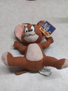 lot 23 image: Vintage Tom and Jerry - Jerry Mouse Plush with Tag