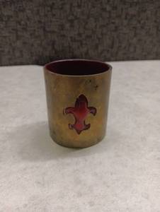 lot 29 image: Vintage Brass Fleur-de-lis Votive Holder