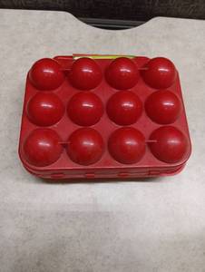 lot 42 image: Coleman Portable Egg Carrier - 12 Compartment
