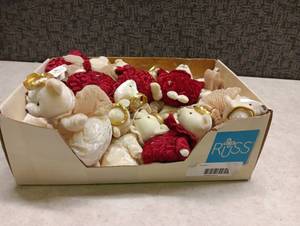 lot 50 image: Vintage Russ Angel Bear Collection