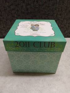 lot 66 image: 2011 Precious Moments 30th Anniversary Collectors Club Figurine