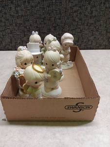 lot 70 image: Vintage Precious Moments Figurine Collection