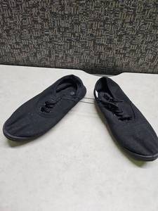 lot 82 image: Black Canvas Lace-up Sneakers Size 7