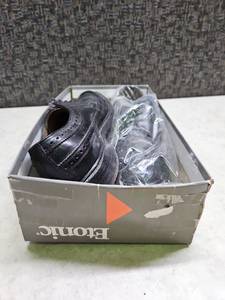 lot 85 image: New Black Leather Formal Shoes with Box